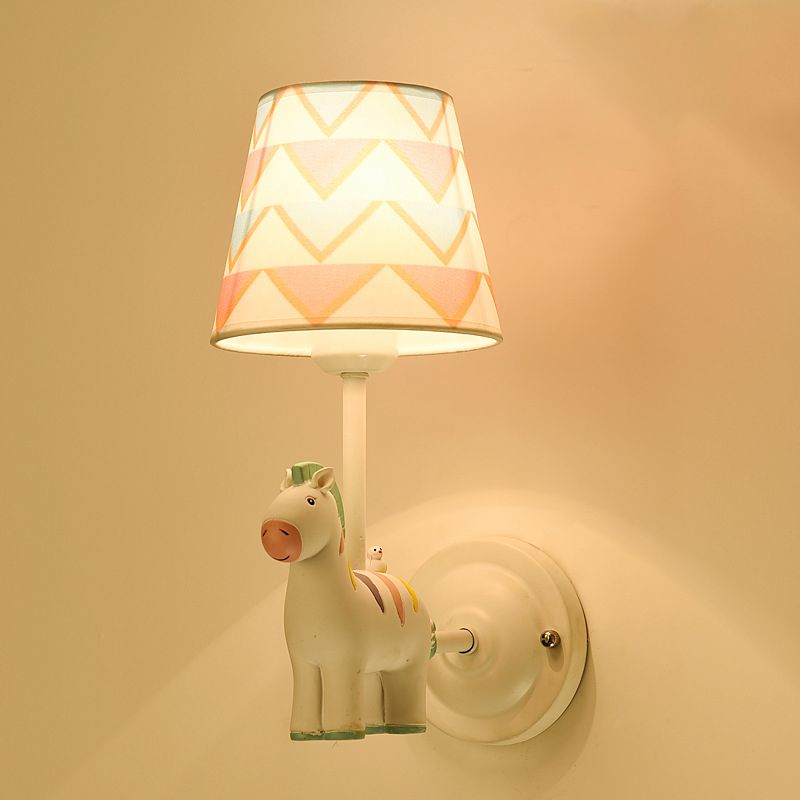 Modern Creative Wall Lamp Resin 1-Light Wall Light for Children's Room