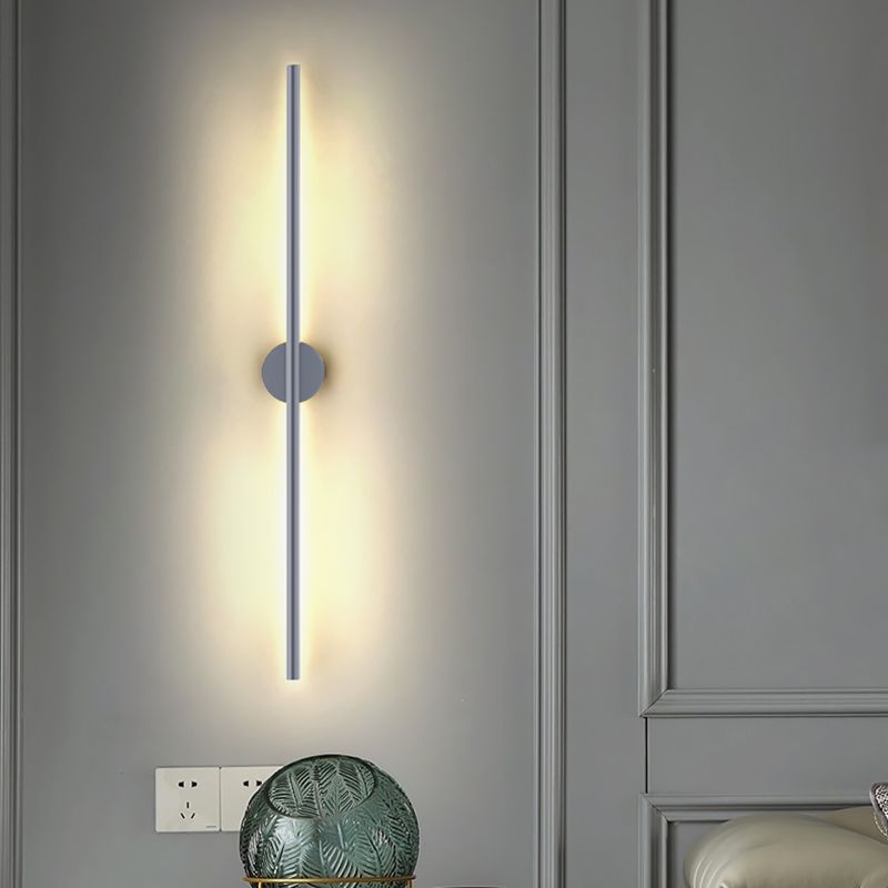 Zeitgenössische graue Wandleuchte gerade Form LED -Wandleuchten mit Metall für Schlafzimmer
