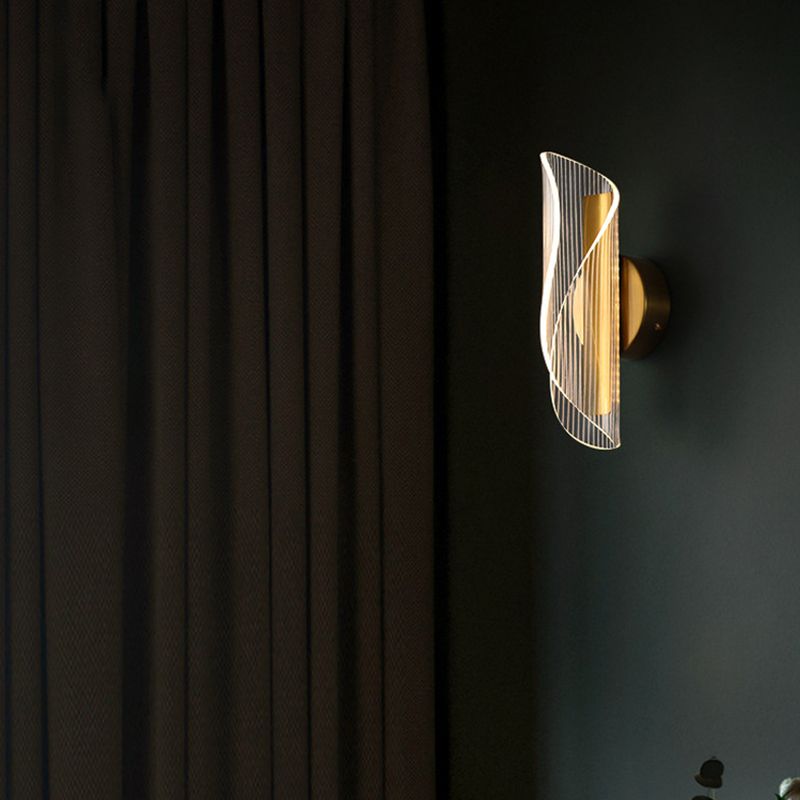 Geometric 1 Light Wall Lighting Fixture Modern Acrylic in Gold
