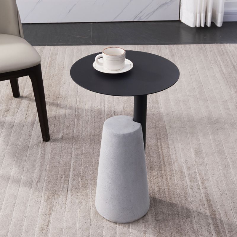 Concrete Modernistic Table Lacquer Round Table for Living Room