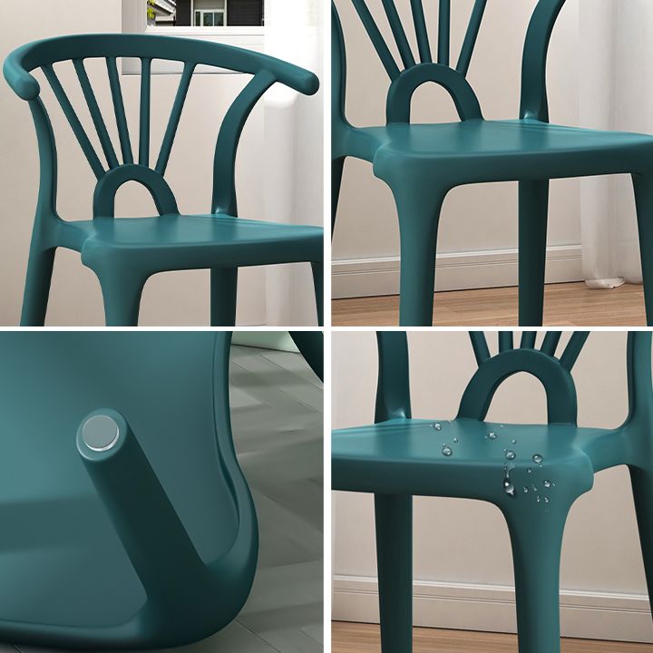 Parte posterior plástica del listón de la silla lateral casera contemporánea del final mate que cena la silla