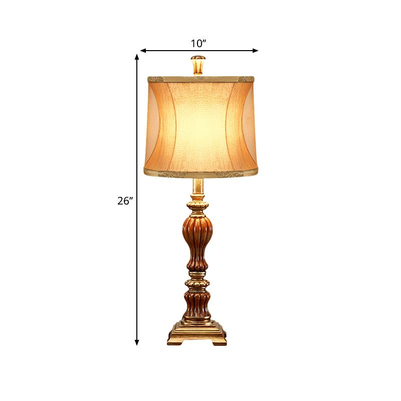 Lampada da comodino da soggiorno dal design a tamburo Lampada da scrivania marrone in tessuto stile retrò a 1 lampadina con piedistallo quadrato