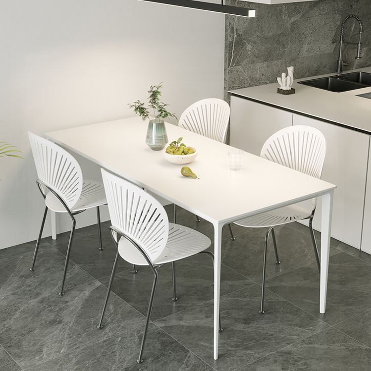 Table à manger en pierre fritrée de style moderne 4 jambes table rectangulaire en blanc