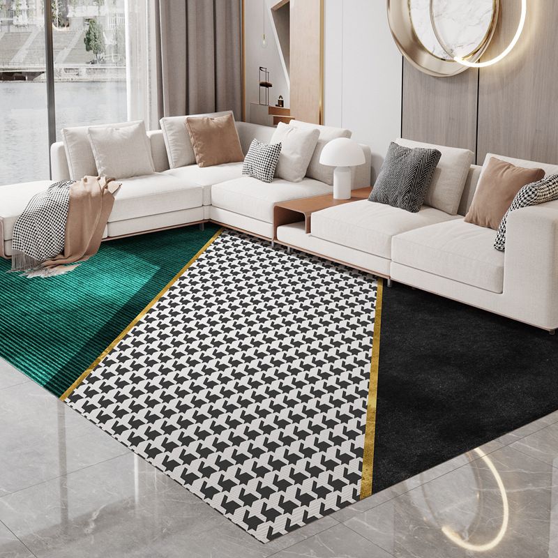 Pink Modern Rug Polyester Circle Area Rug Stain Resistant Rug for Living Room