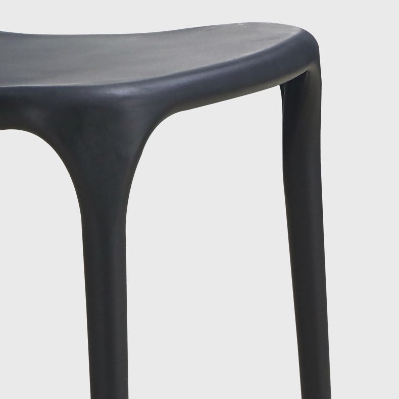 Sillas de comedor plásticas escandinavas sin brazos apilables que cenan la silla lateral