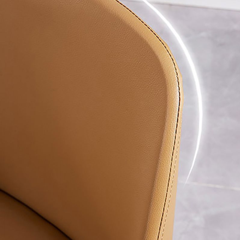 Silla de comedor de cuero industrial para restaurante, silla de comedor Parsons con patas de nogal