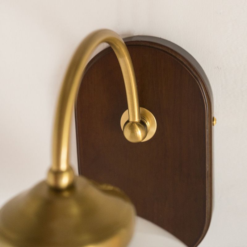 Éclairage mural en verre de forme unique