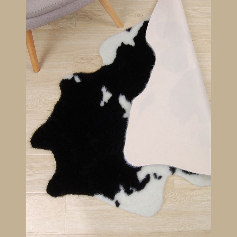 Fashionable Brown Animals Pattern Rug Polyester Area Carpet Stain Resistant Area Rug for Home Decor