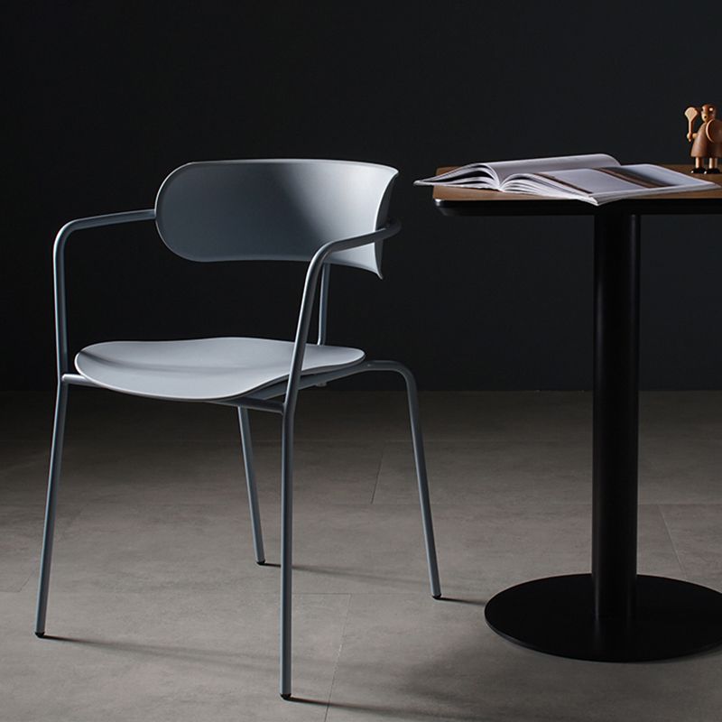 Chaise de salle à manger de style contemporain, chaise d'appoint de cuisine à bras ouvert avec pieds en métal