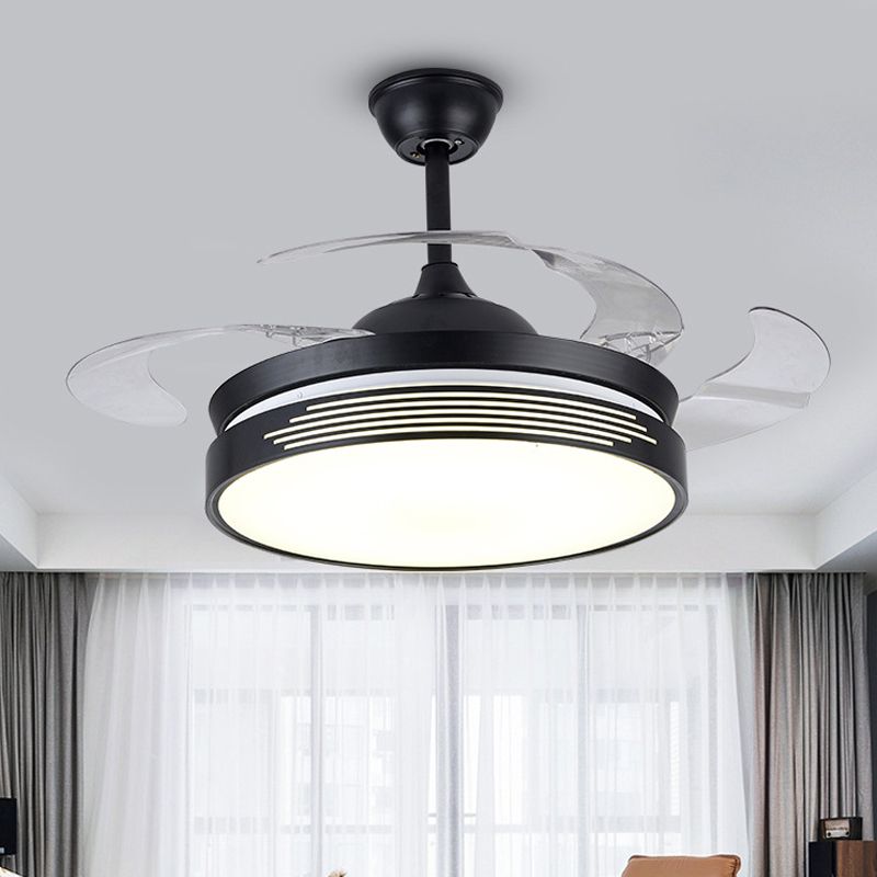 Light semifulò in metallo da 19 "Light Nordic Nero Appeding Lamping Lamp, 4 lame, 4 lame
