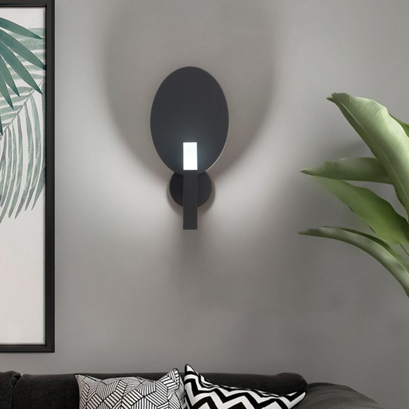 Modernism Single Wall Mounted Sconce Metallic Wall Light in Golden/Black Finish