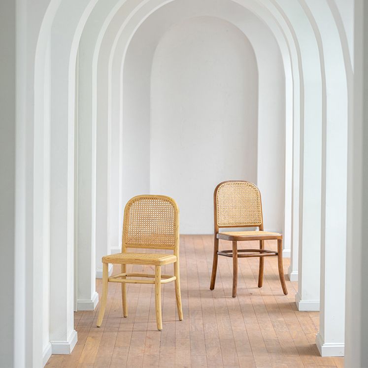 Silla de comedor tradicional sin brazos, sillas laterales con respaldo abierto y patas de madera