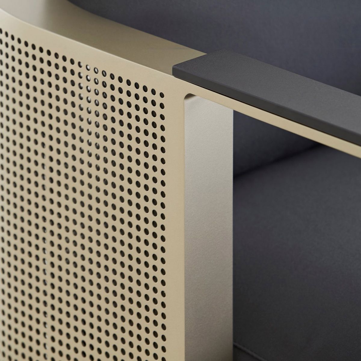 Industrial Patio Sofa Rust Resistant and Water Resistant Outdoor Patio Sofa