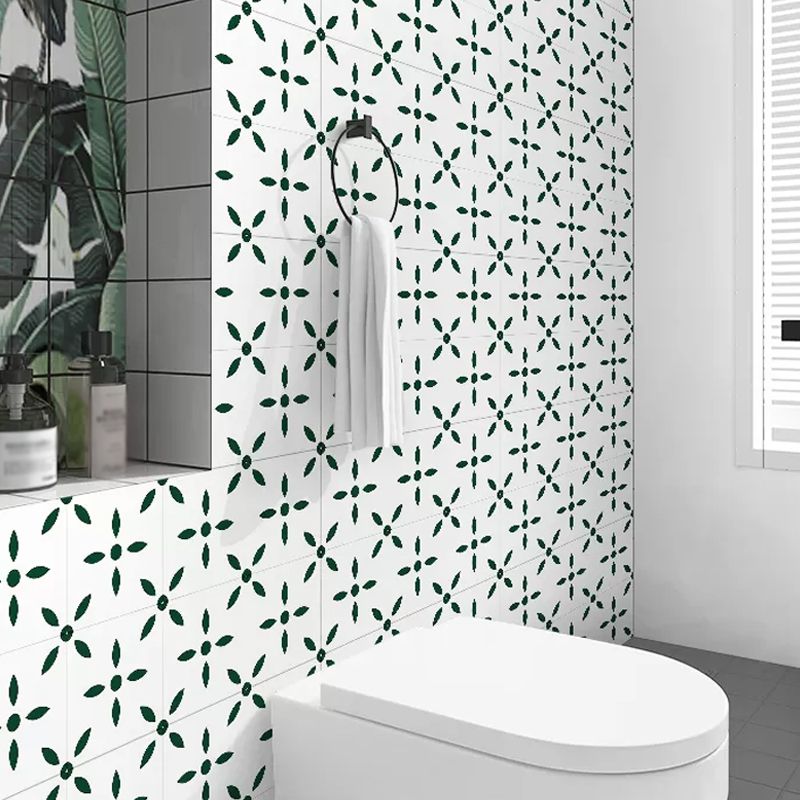 Green Leaves Wallpaper Roll Peel and Paste Country Bathroom Wall Art, 10' L x 12" W