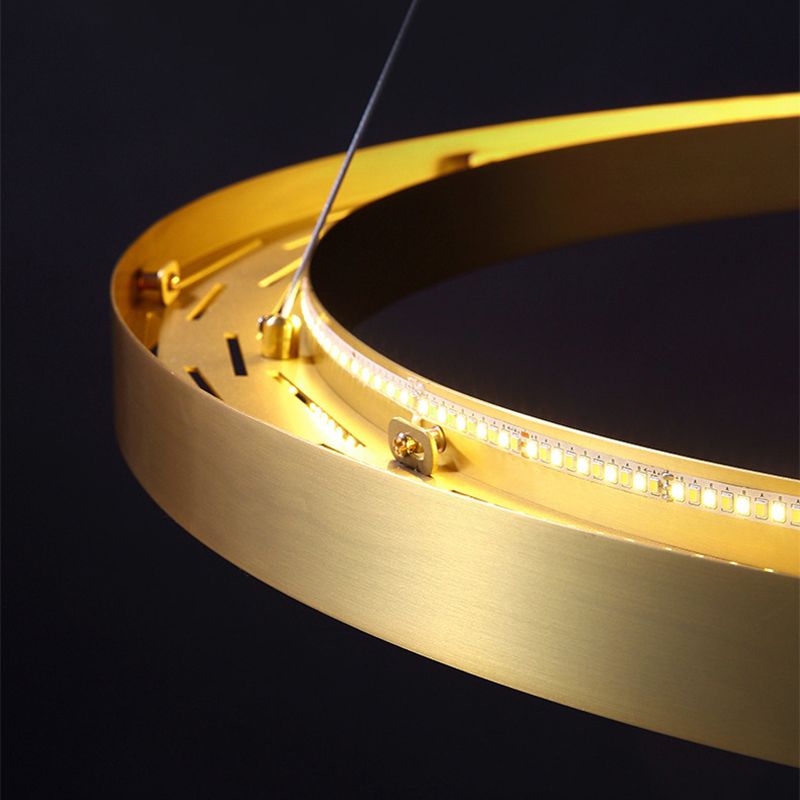Light Luxury Style LED Hanging Chandelier Light Circular Metal Chandelier in Gold