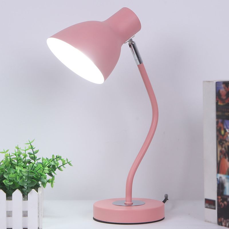 Lámpara de mesa de tono de domo de estilo macarrón nórdico Diseño de brazo ajustable de metal Luz de noche de 1 luces