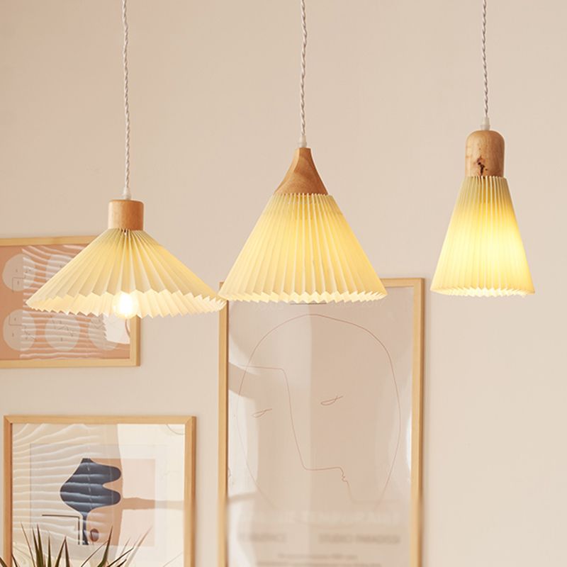 Pleated Fabric Shade Hanging Lamp Nordic Style Single Wood Pendant Lighting for Diner