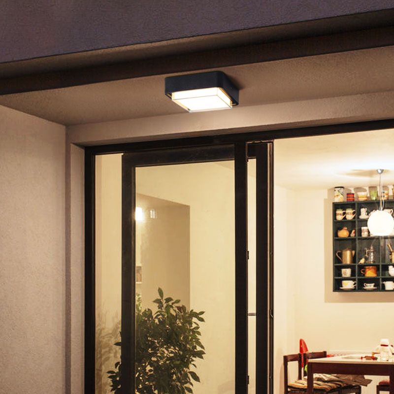 Luminaire carré encastré traditionnel à 1 lumière LED près du plafonnier avec abat-jour en plastique