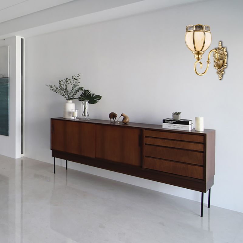 Lampada di fiore a 1/2-testa lampada da letto tradizionale in ottone da parete in metallo per camera da letto