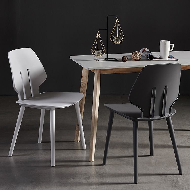 Chaises de salle à manger scandinaves sans accoudoirs Chaises d'appoint en plastique (Ensemble de 4)