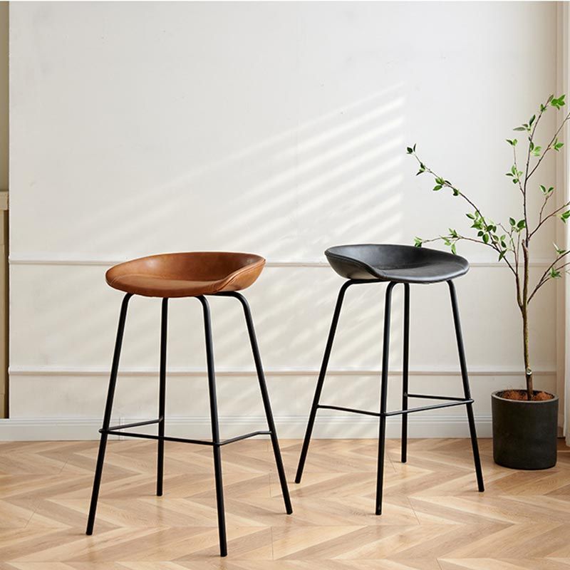 Low Back Bar and Counter Stool Industrial Footrest Bucket Metal Bar Stool