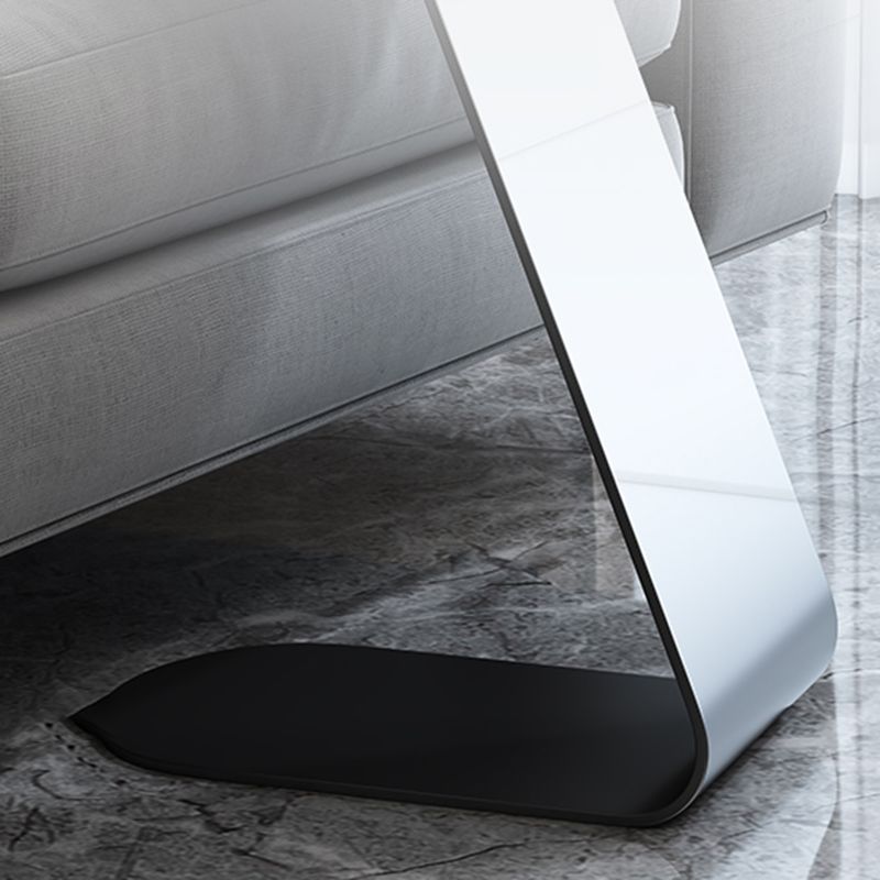Contemporary Round 23.6" Tall Side Table Metallic C Side Table