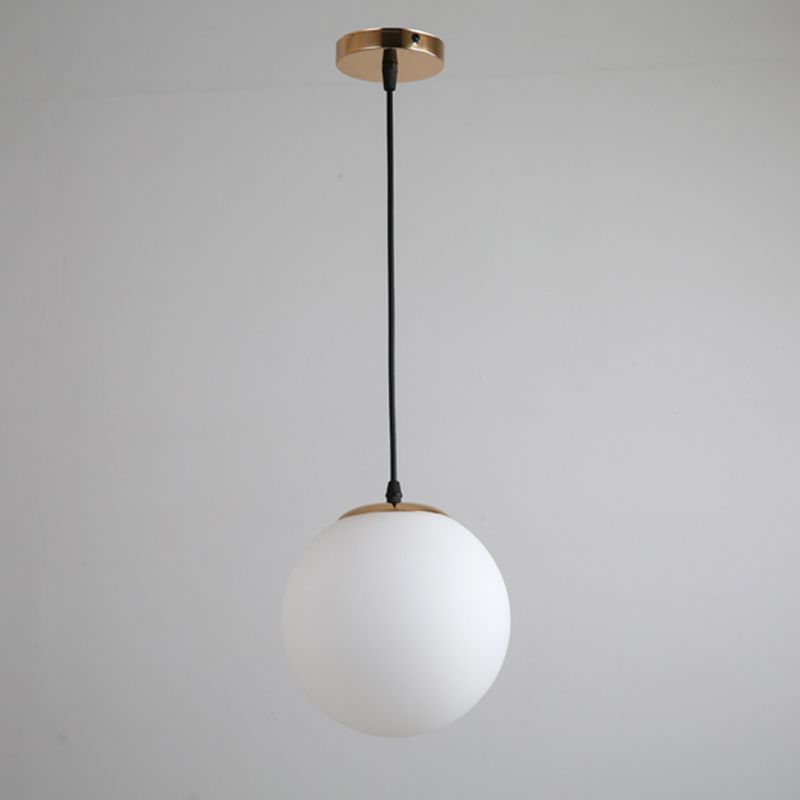 1 globe léger peinnant plafonniers industriels en verre de lait en verre pendant luminaires pour le restaurant