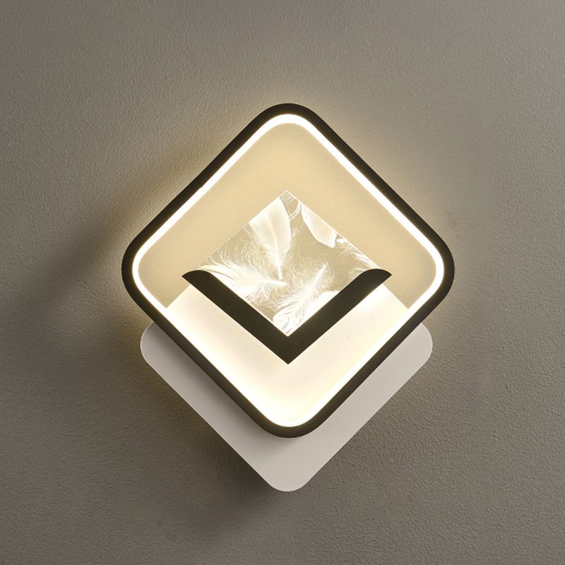 Fun a parete a parete geometrica bianca