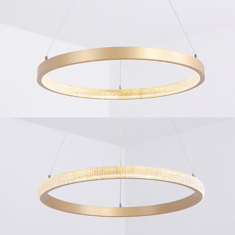 Lámpara colgante de led dorado de aluminio en una lámpara de araña acrílica circular de estilo de lujo moderno para sala de estar
