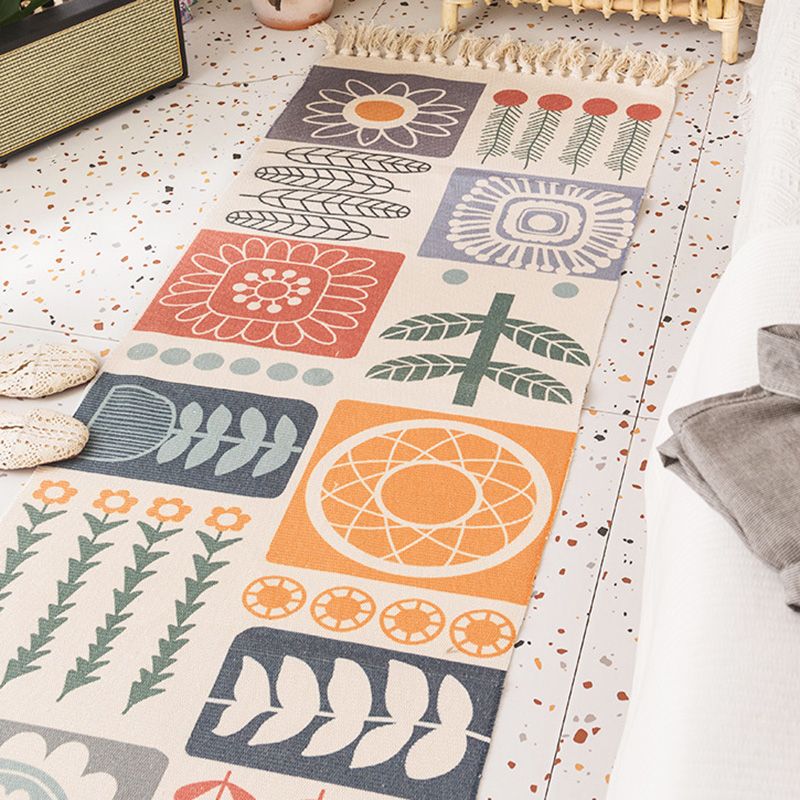 Nostalgia Tribal Pattern Rug Multi Colored Synthetics Area Rug Pet Friendly Easy Care Carpet with Fringe for Bedroom