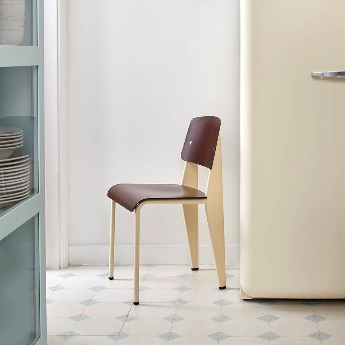 Metal and Plastic Open Back Modern Side Dining Chairs for Home