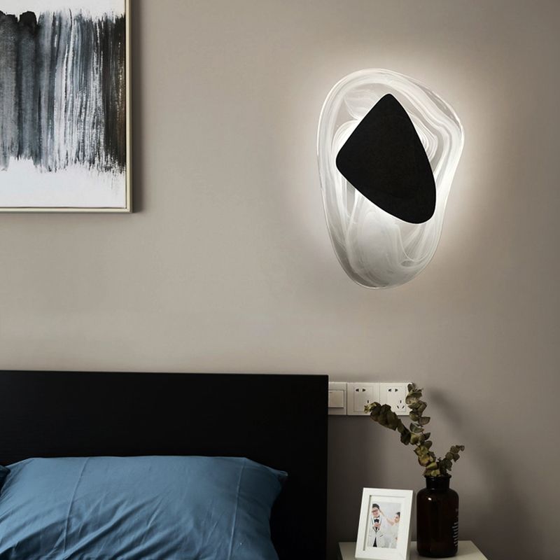 Unique Shade Metal Wall Sconce Modern Style Single Light Wall Lighting Fixtures