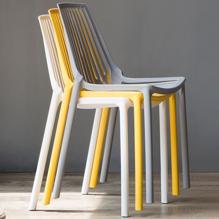 Silla apilable de estilo moderno, sillas sin brazos con patas de plástico para cocina