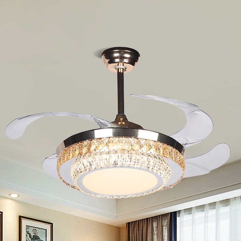 42 "breite LED Semi Flush Contemporary Runde rechteckige Kristalle 4 Blades Anhängerlüfterlampe in Silber