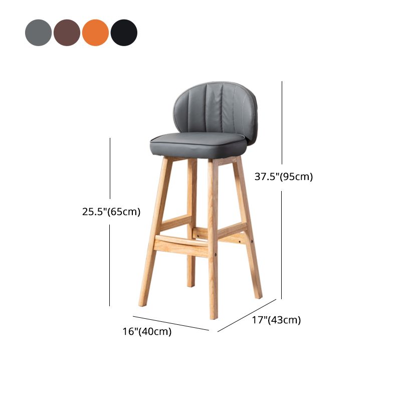 Taburete de bar Bristol de madera maciza de cuero contemporáneo con reposapiés y respaldo bajo