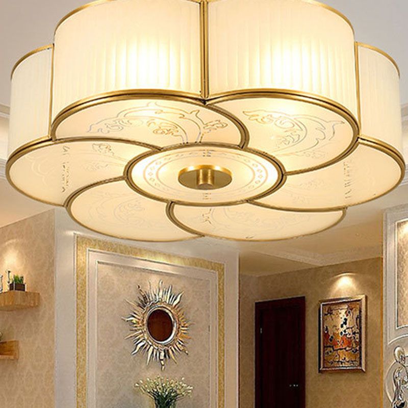 Lámpara de techo de cobre estilo retro colonial con montaje empotrado de vidrio blanco para dormitorio