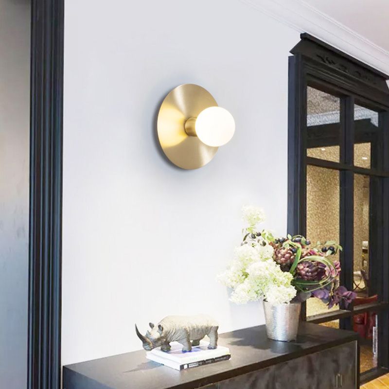 Luz nórdica de montaje de pared posmoderna 1 luz de metal de disco redondo de luz para la cama para la cama