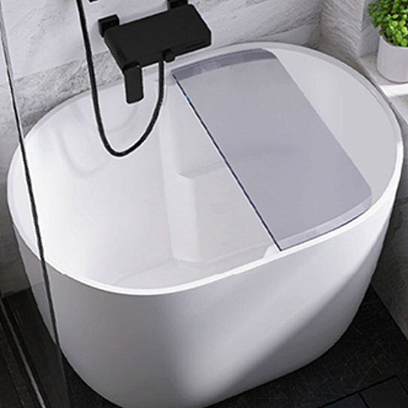 Modern Style Freestanding Bath Tub Oval Acrylic Soaking Bathtub in White