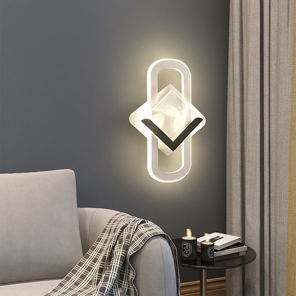 Fun a parete a parete geometrica bianca