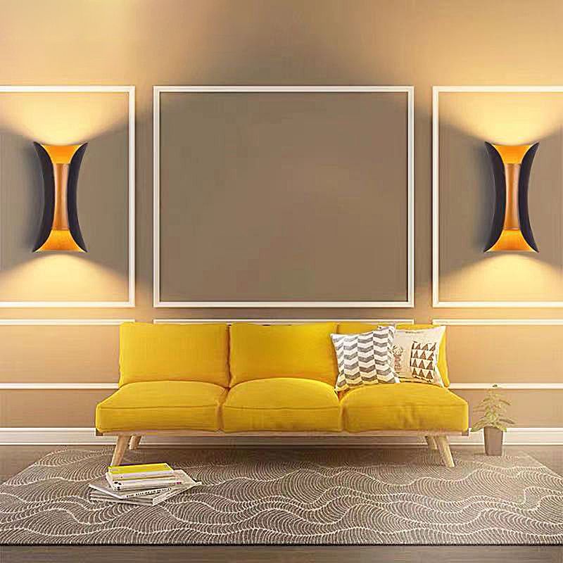 Curved Wall Mounted Lamp Modern Simplicity Metallic Wall Mount Lamp for Living Room