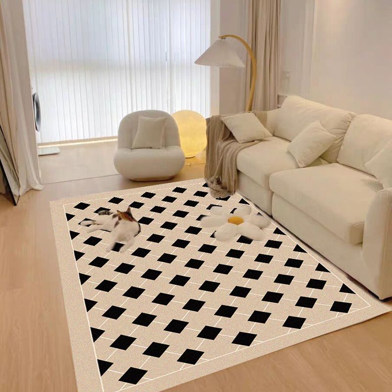 Brown Modern Area Carpet Geometric Pattern Polyester Area Rug Stain Resistant Rug for Home Decor