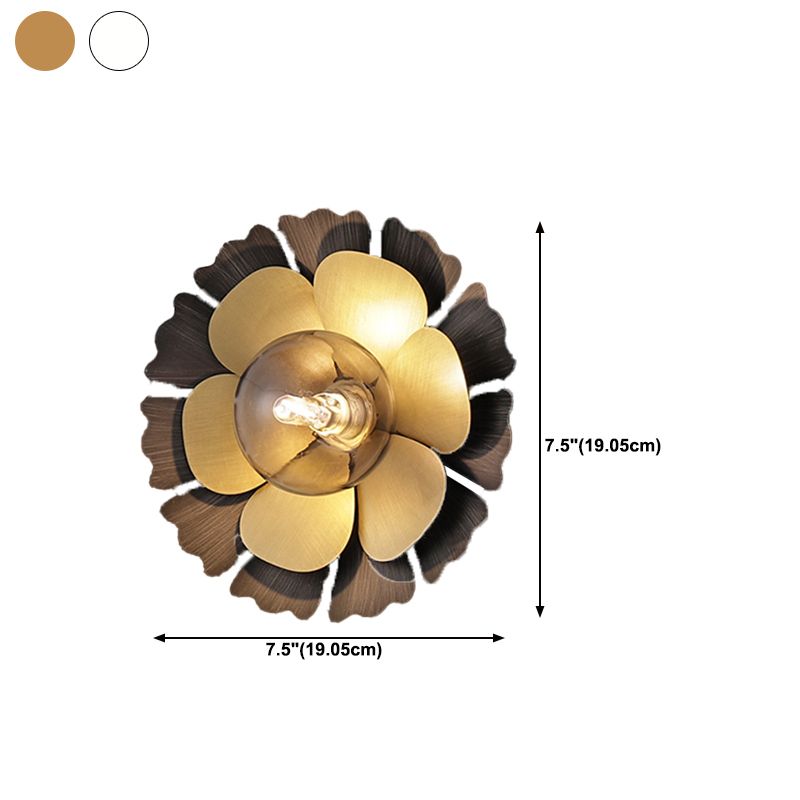 Postmodern Metal Wall Sconce Flower Shape Wall Light for Bedroom