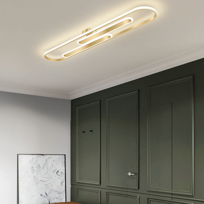 Modern Style Linear Shade Ceiling Light Metal 3 Headed Ceiling Light for Restaurant