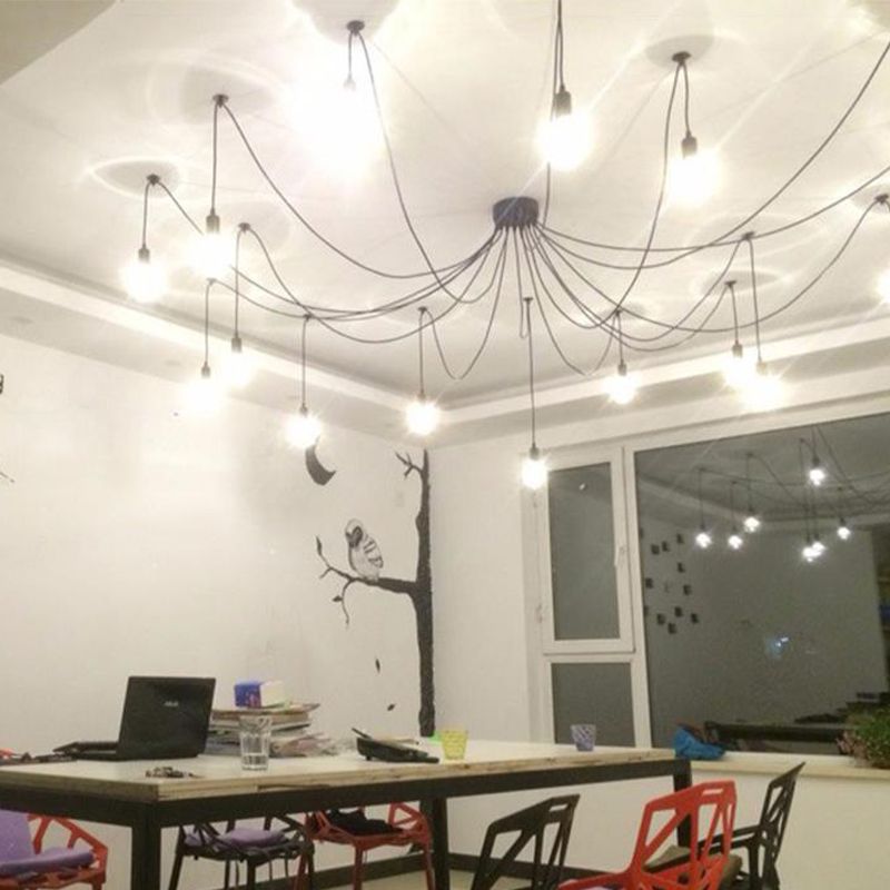 Luce a ciondolo a ciondolo a più luci in stile industriale in lampadina di bulbo per ristorante