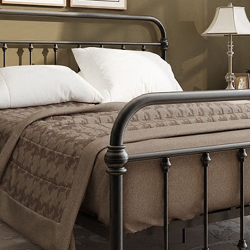 Modern Black Iron Bed with Rectangle Headboard and Metal Legs