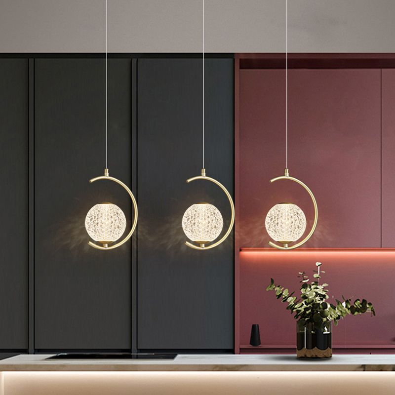 Pendre en forme de laiton Round Light Minimaliste LED Metal Suspension Light