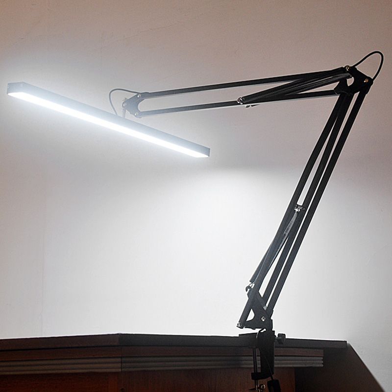 Moderne stijl lineaire nachttafellamp metaal 1 licht nachtkastje lamp in zwarte afwerking