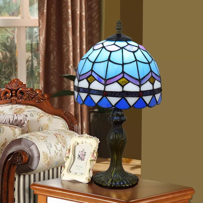 1 Licht 6 "/8" W gewölbte Tischlampe Barockstil Buntglas Schlafzimmer Tischbeleuchtung in Blau/Braun