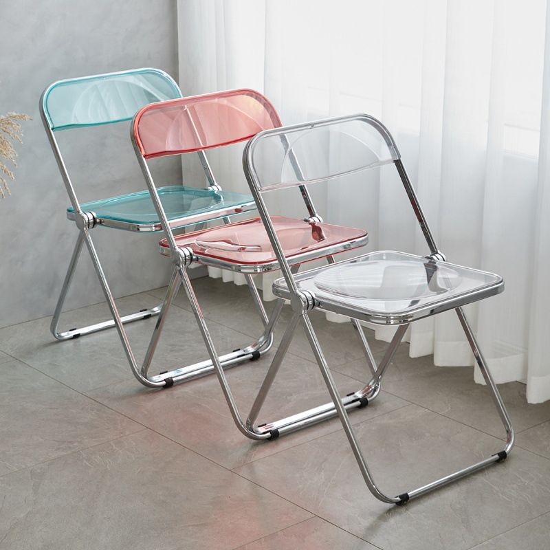 Les chaises latérales en plastique pliantes de conception industrielle ouvrent la chaise latérale de salle à manger arrière