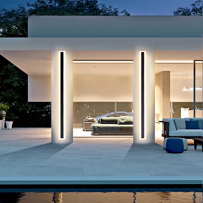 Simple Linear Wall Lamp Metal 1 Light Wall Light Fixture in Black